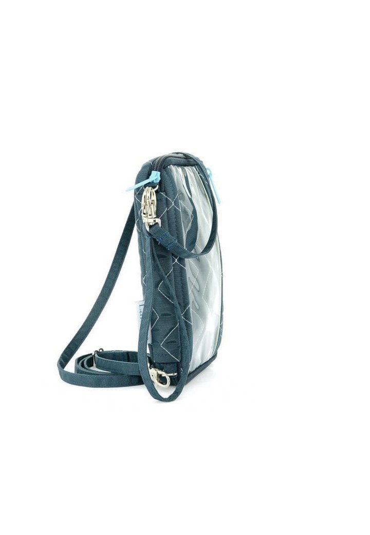 img_0_0_32 img_0_0_32